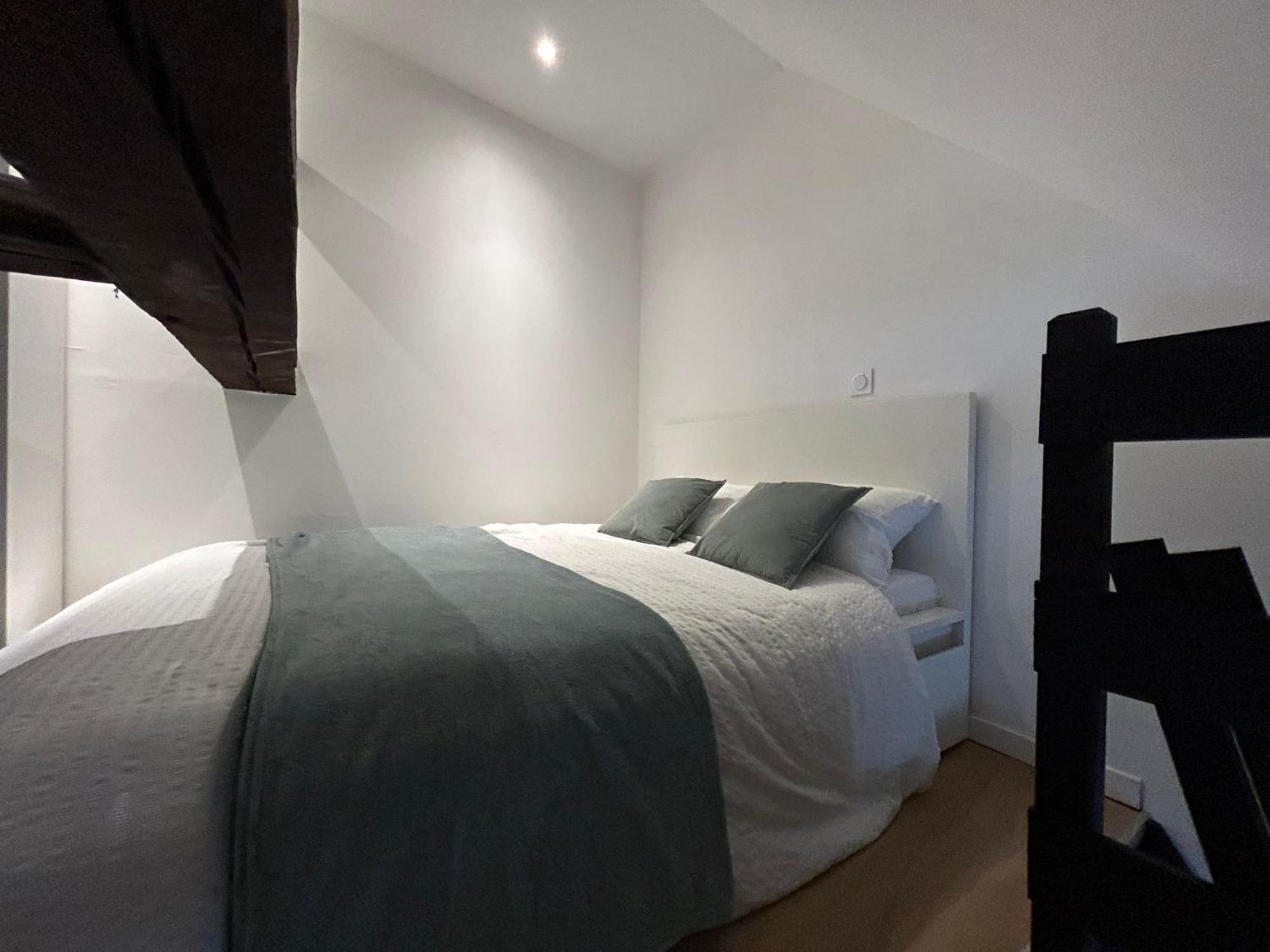 Le Repos De La Meuse Apartment Живе Екстериор снимка